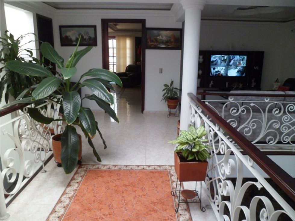 SE VENDE CASA DE DOS PISOS EN EL BARRIO NUEVO ALVERNIA TULUÁ. — foto 3