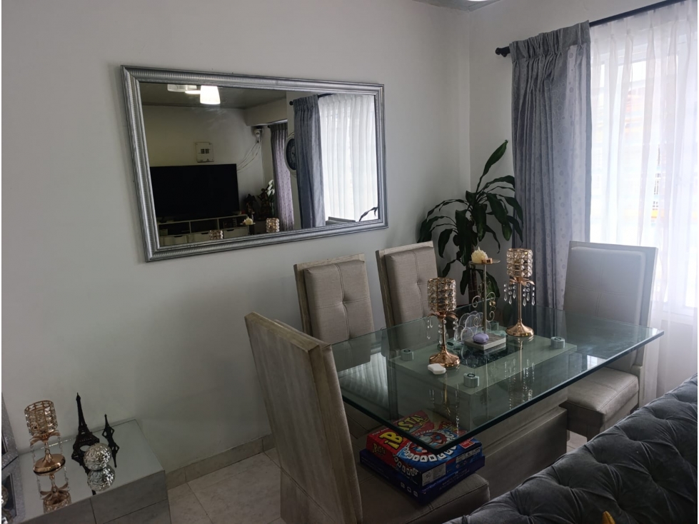 SE VENDE CASA DE 3 PISOS BIFAMILIAR EN EL BARRIO LA INDEPENDENCIA — foto 5