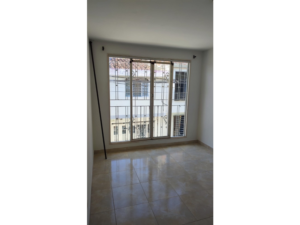 SE VENDE CASA BIFAMILIAR BARRIO EL BOSQUE TULUÁ VALLE — foto 2