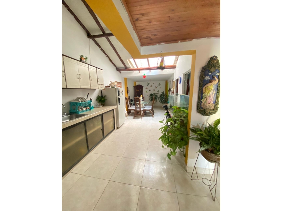 SE VENDE CASA BARRIO PRADOS DEL NORTE EN TULUÁ VALLE