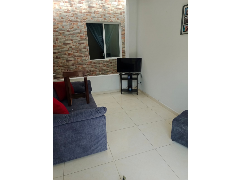 SE VENDE CASA BIFAMILIAR BARRIO LOMITAS EN TULUÁ