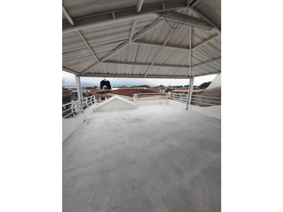 SE VENDE CASA DE 3 PISOS BIFAMILIAR BARRIO LA CEIBA EN TULUÁ (VALLE)