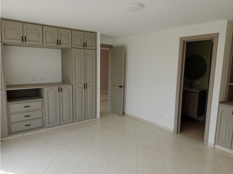 VENTA CASA UNIFAMILIAR BARRIO NUEVO ALVERNIA TULUÁ. — foto 3