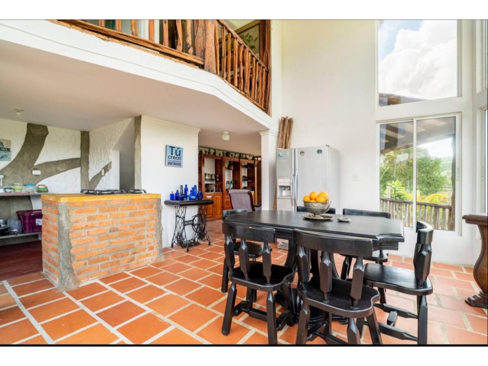 SE VENDE CASA CAMPESTRE EN LA CUMBRE ÁREA 9.900 M2 - 4