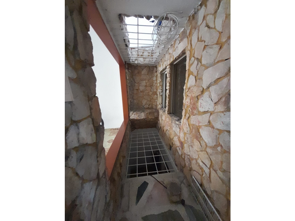 SE VENDE CASA DE 3 PISOS BIFAMILIAR BARRIO LA CEIBA EN TULUÁ (VALLE) — foto 2