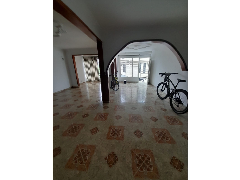 SE VENDE CASA DE 3 PISOS BIFAMILIAR BARRIO LA CEIBA EN TULUÁ (VALLE) — foto 3