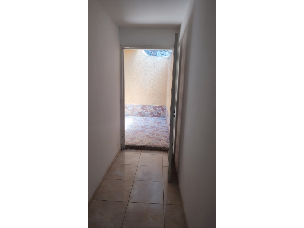 SE VENDE CASA BIFAMILIAR BARRIO EL BOSQUE TULUÁ VALLE — foto 6