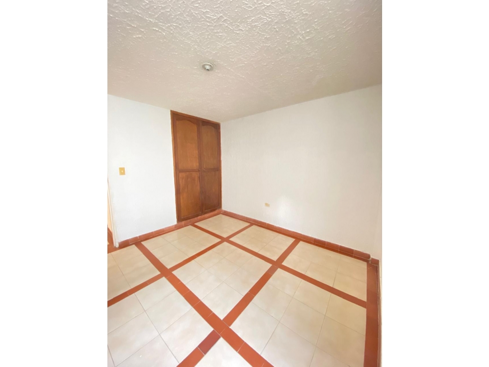 SE ARRIENDA APARTAMENTO SEGUNDO PISO BARRIO ENTRE RIOS TULUÁ VALLE. - 4