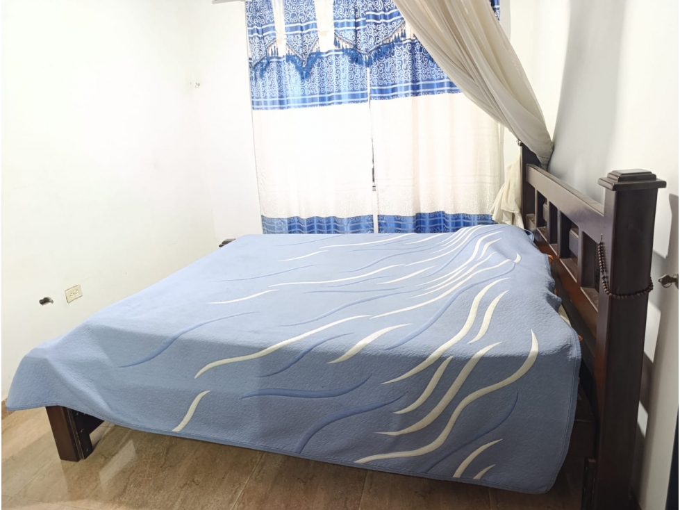 SE VENDE CASA DOS PLANTAS UNIFAMILIAR CON TERRAZA URB. PEÑARANDA — foto 5