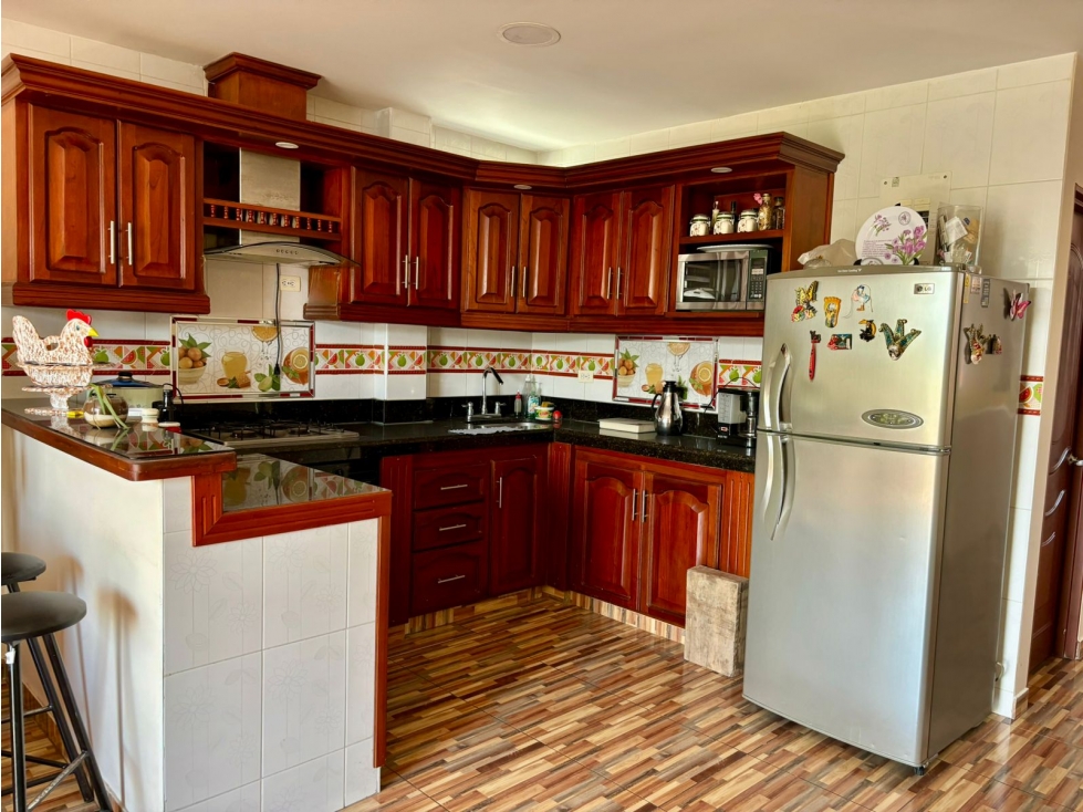 SE VENDE CASA BIFAMILIAR BARRIO MARACAIBO TULUA VALLE. — foto 2