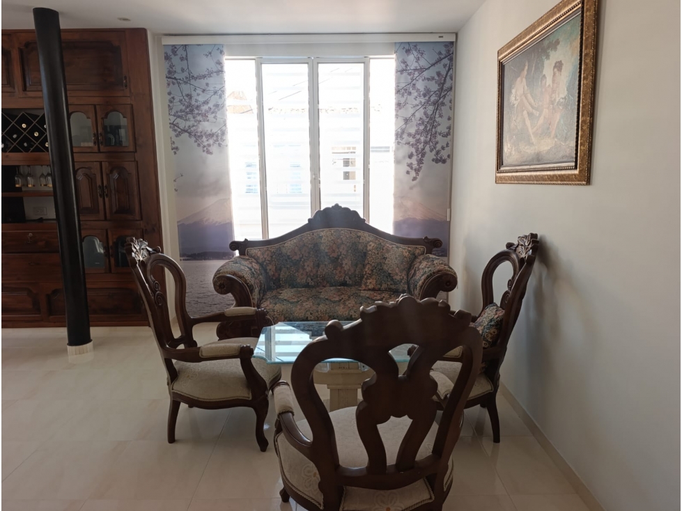 SE VENDE CASA BIFAMILIAR CON TERRAZA CUBIERTA EN EL BARRIO PRINCIPE — foto 2