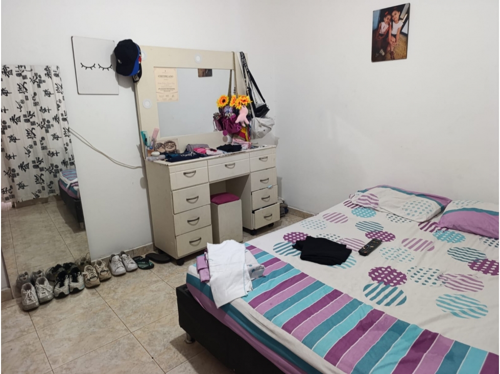 SE VENDE CASA DE UN PISO CON PLANCHA EN EL BARRIO PEÑARANDA — foto 5