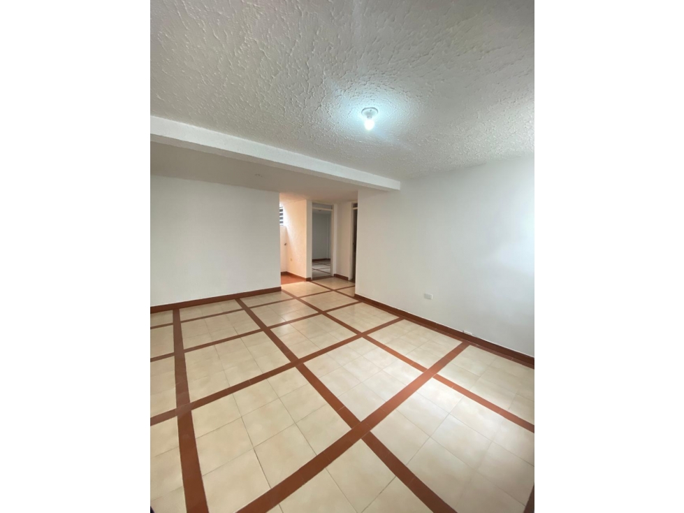 SE ARRIENDA APARTAMENTO SEGUNDO PISO BARRIO ENTRE RIOS TULUÁ VALLE. - 2