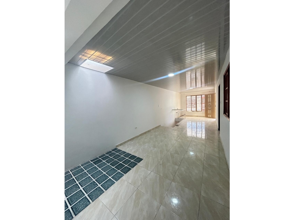 SE ARRIENDA CASA SEGUNDO PISO BARRIO VILLA DEL SUR TULU - 3