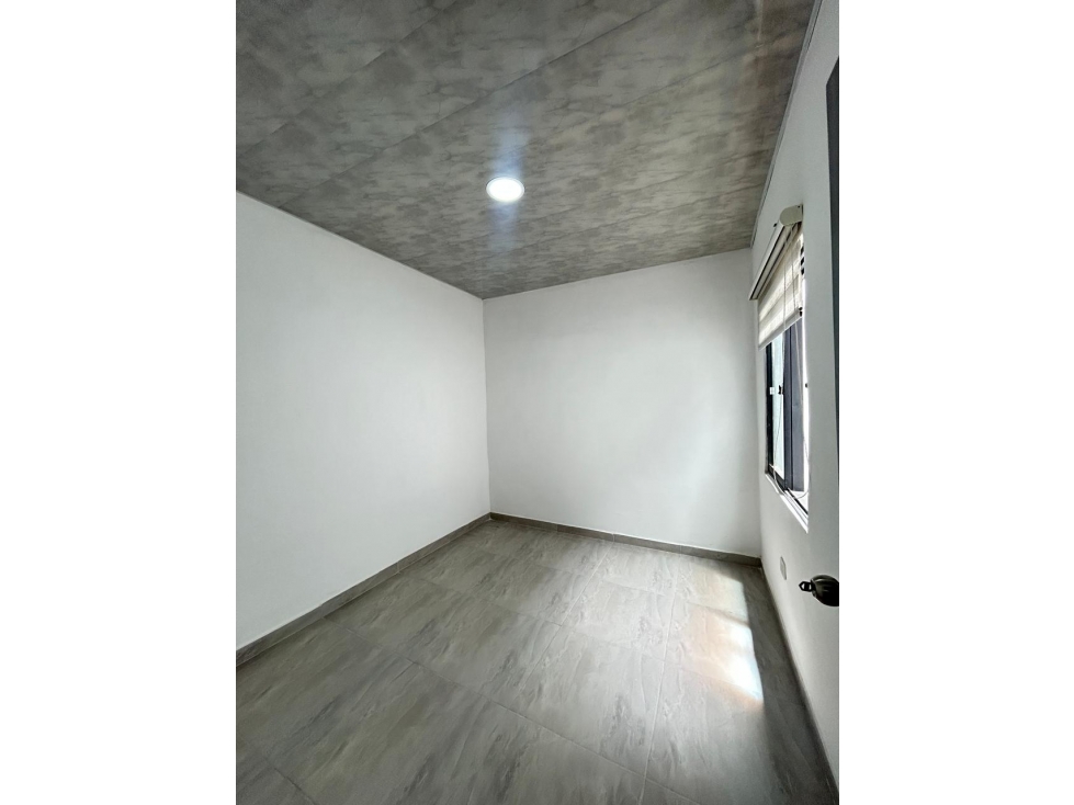 SE ARRIENDA APARTAMENTO EN EL BARRIO JORGE ELIÉCER GAITÁN TULUÁ — foto 4