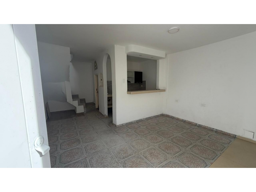 SE VENDE CASA EN EL BARRIO SANTA ISABEL TULUÁ VALLE — foto 2