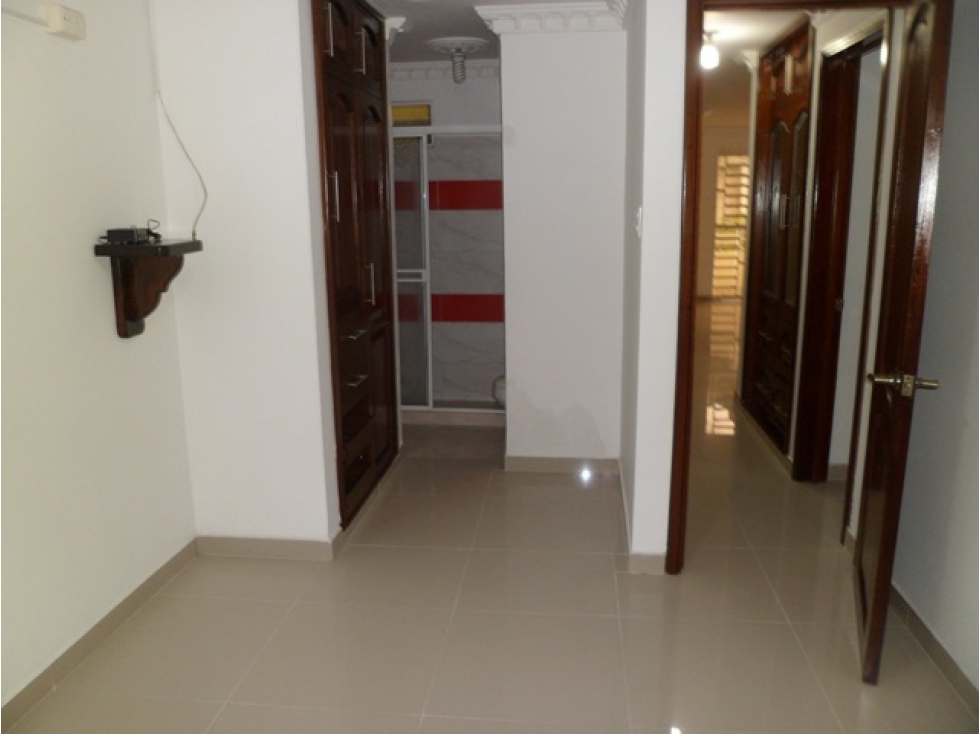 SE VENDE CASA EN EL BARRIO BUENOS AIRES 3 PISOS UNIFAMILIAR TULUÁ — foto 3