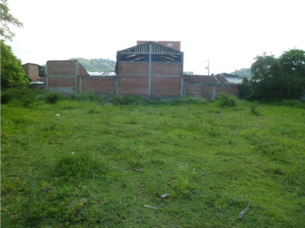 SE VENDE TERRENO URBANO EN ANDALUCIA-BARRIO ALIANZA - 6