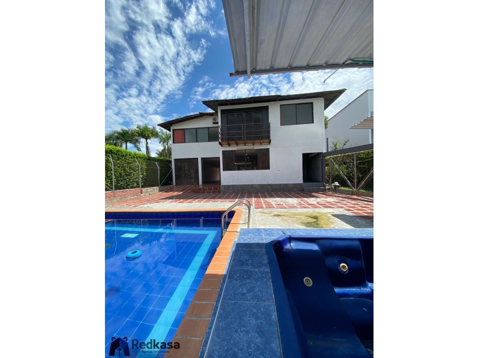 VENTA CASA EN CONJUNTO RESIDENCIAL RANCHO CHICO ANDALUCÍA VALLE.