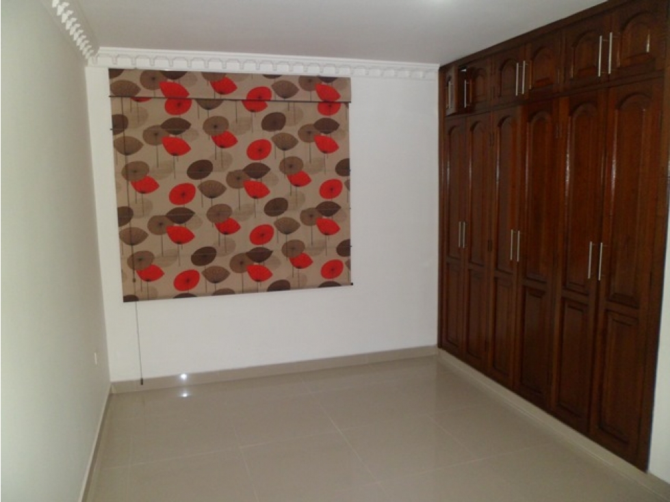 SE VENDE CASA EN EL BARRIO BUENOS AIRES 3 PISOS UNIFAMILIAR TULUÁ — foto 5