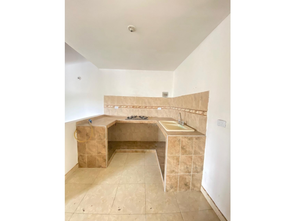 SE VENDE BODEGA CERCA DE LA CARRERA 40 TULUA VALLE. - 6