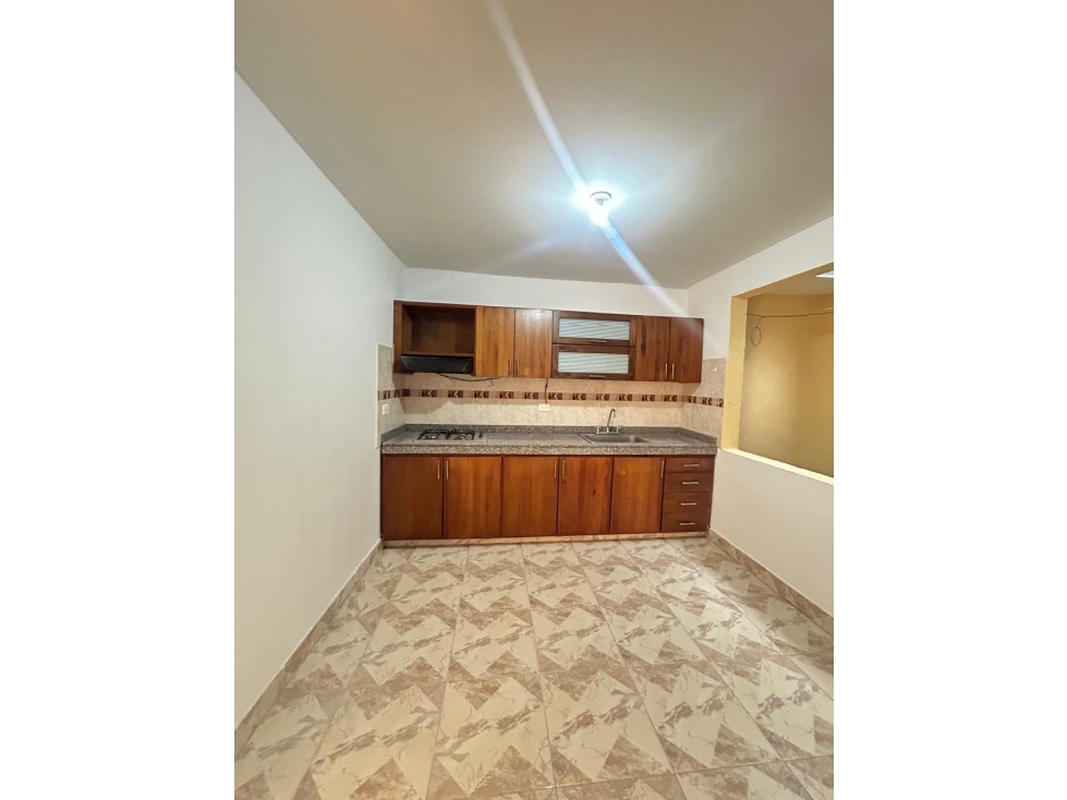 SE ARRIENDA APARTAMENTO SEGUNDO PISO BARRIO CÉSPEDES TULUÁ VALLE — foto 4