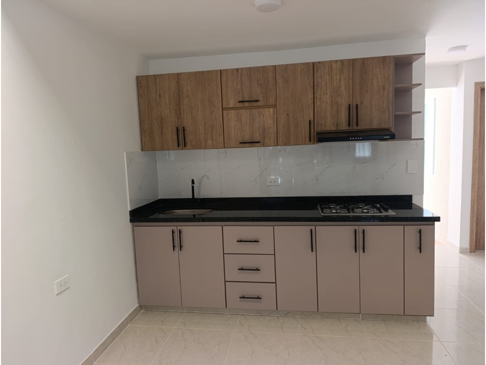 SE VENDE CASA DE UN PISO CON PLANCHA EN EL BARRIO LA CAMPIÑA TULUÁ — foto 6