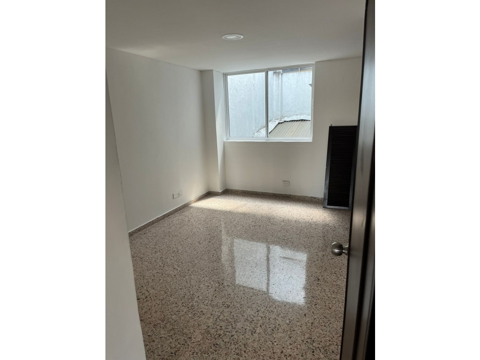 SE VENDE APARTAMENTO EDIFICIO LINA MARÍA EN EL BARRIO ALVERNIA TULUÁ — foto 2