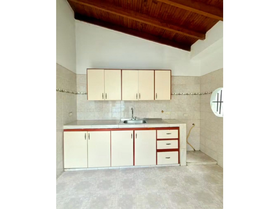 SE VENDE CASA BIFAMILIAR AVENIDA CALI TULUÁ — foto 4