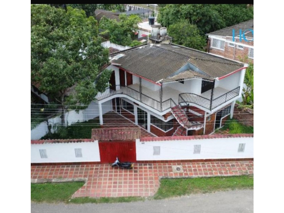 VENDO CASA LOTE EN VILLETA