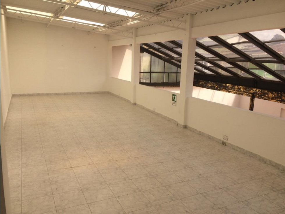 VENTA CASA PONTEVEDRA 500 MT2 PRECIO $1.750 mm — foto 2