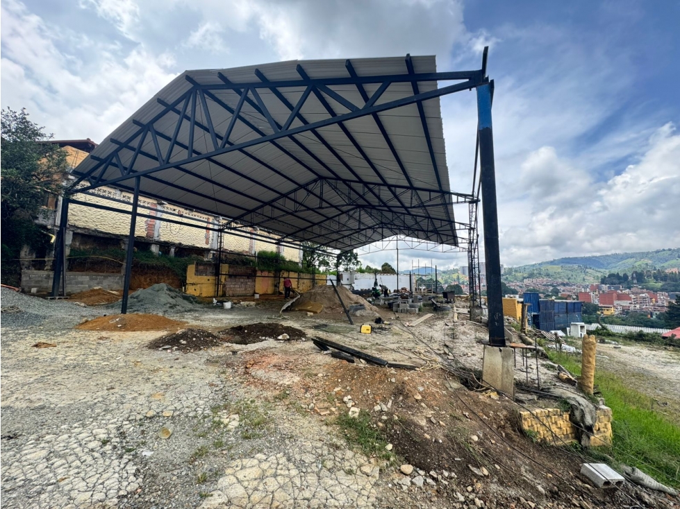 SE ARRIENDA BODEGA EN CALDAS - 1