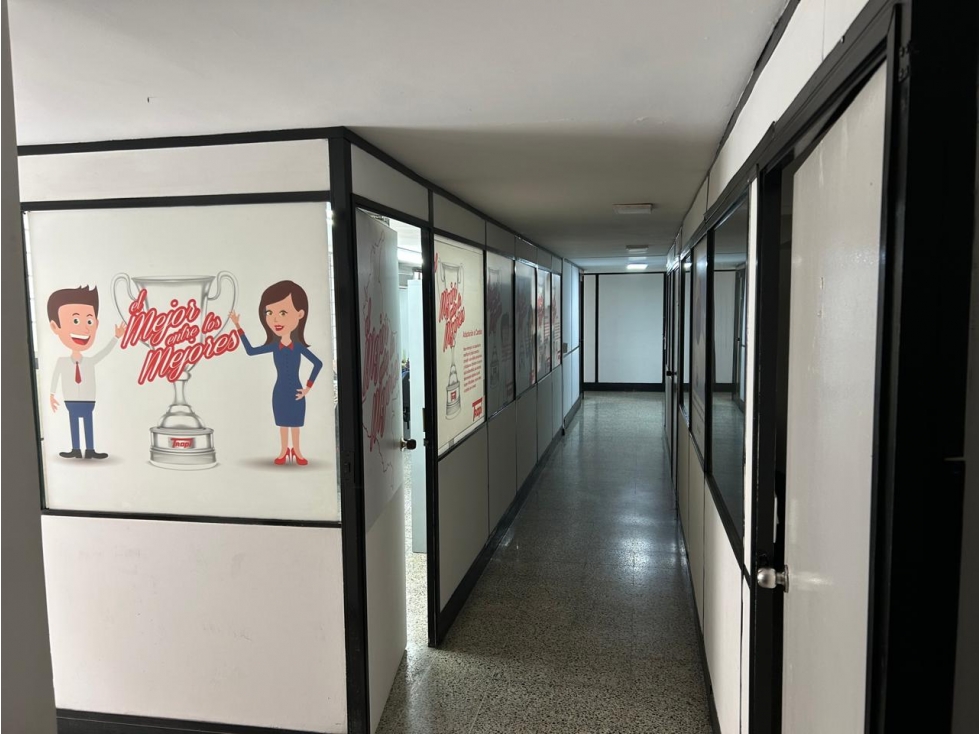 SE VENDE O SE ARRIENDA BODEGA EN MEDELLIN