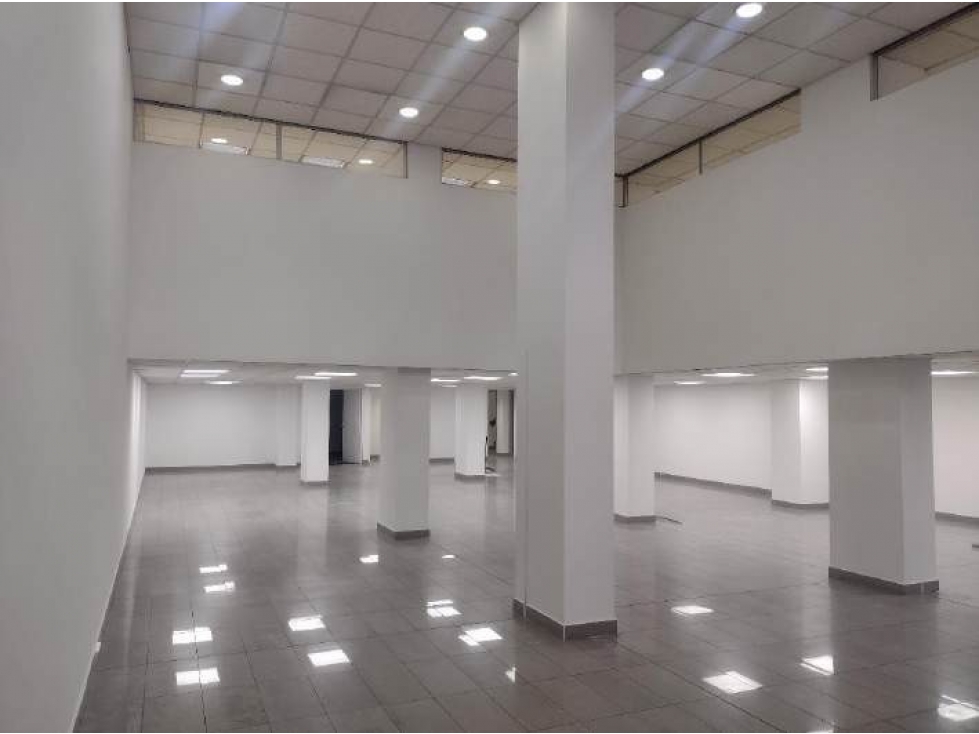 SE ARRIENDA O SE VENDE LOCAL COMERCIAL EN BOGOTA — foto 2