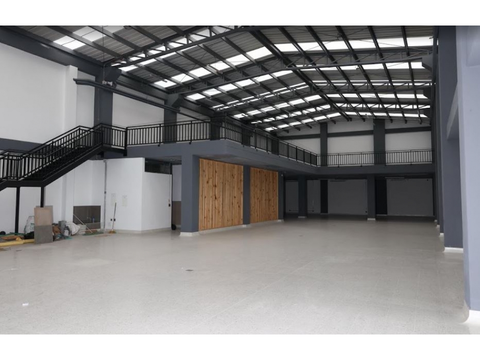 BODEGA EN VENTA O ARRIENDO BOYACA REAL - 1