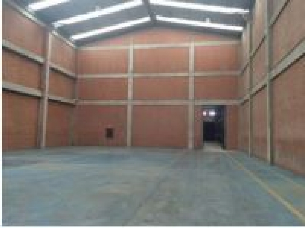 SE ARRIENDA BODEGA EN BOGOTA MONTEVIDEO AREA 2729M2 — foto 2