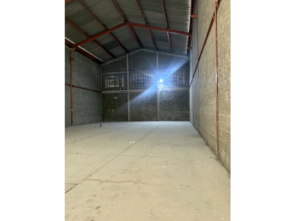 SE ARRIENDA BODEGA EN BARRANQUILLA - 3