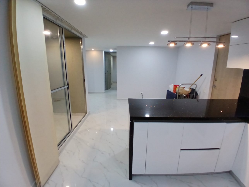 SE ARRIENDA APARTAMENTO EN SABANETA — foto 2