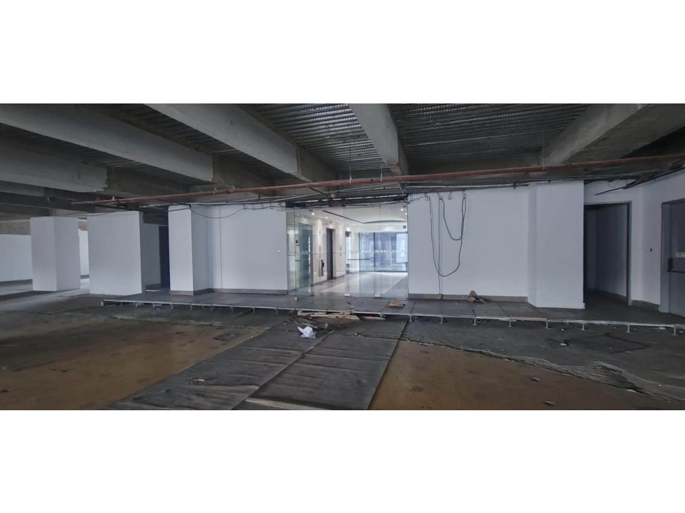 SE ARRIENDA OFICINA EN BOGOTA DE 1083M2 — foto 4