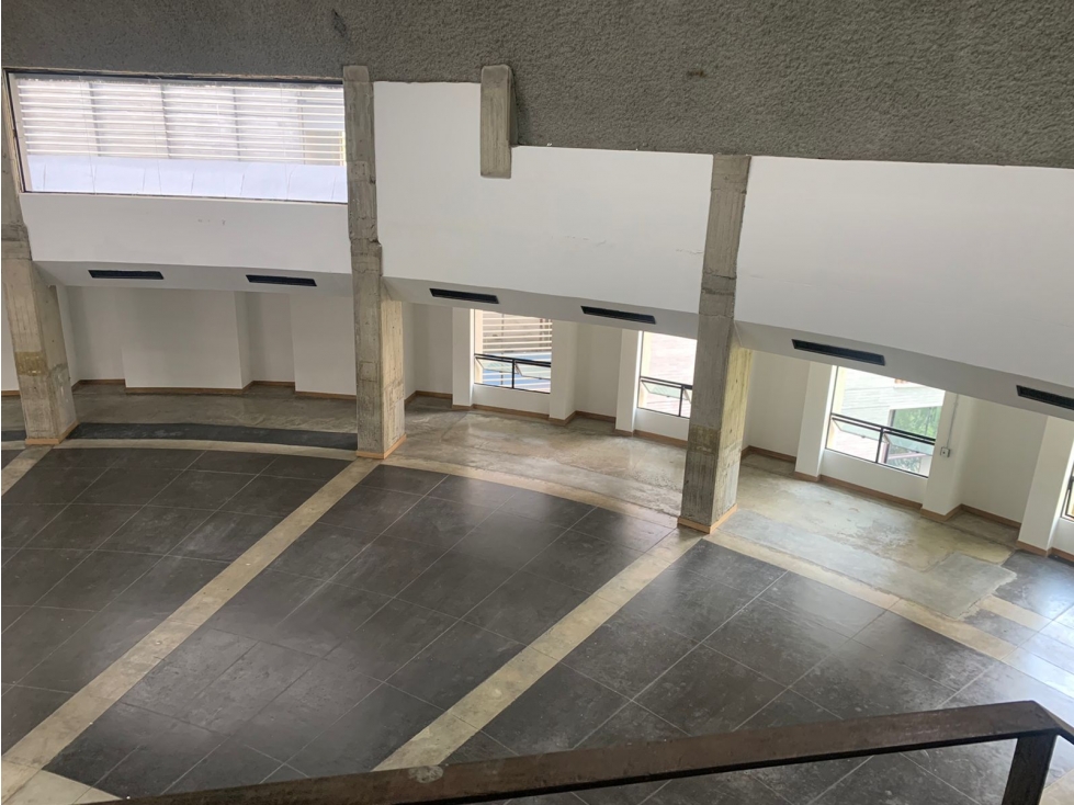 SE ARRIENDA LOCAL COMERCIAL EN MEDELLIN — foto 4