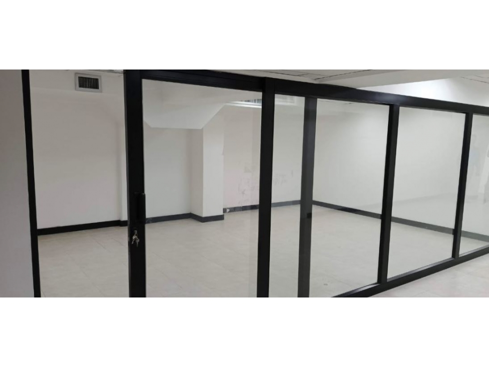 SE ARRIENDA LOCAL COMERCIAL MEDELLIN — foto 6