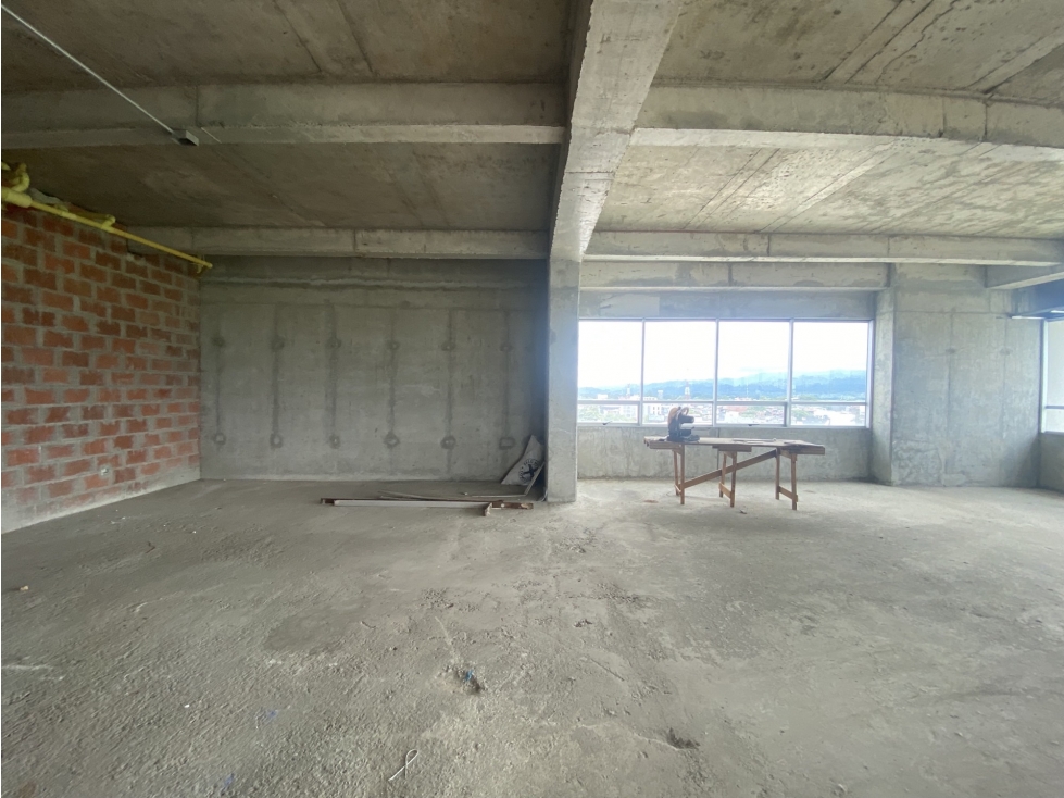 SE VENDE OFICINA EN APARTADO - 6