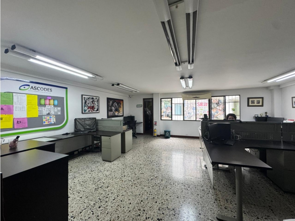 SE VENDE O SE ARRIENDA OFICINA EN MEDELLIN — foto 6