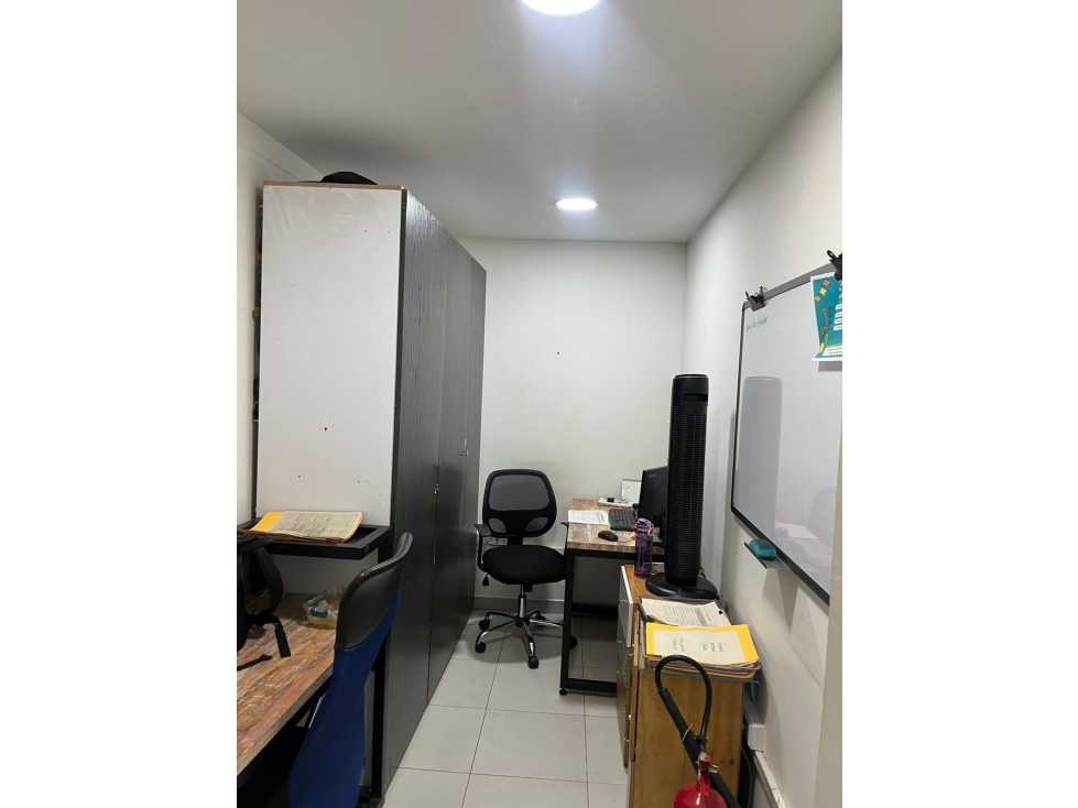 SE VENDE BODEGA EN ENVIGADO - 5