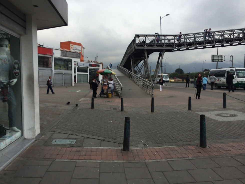 SE ARRIENDA LOCAL COMERCIAL EN BOGOTA — foto 4