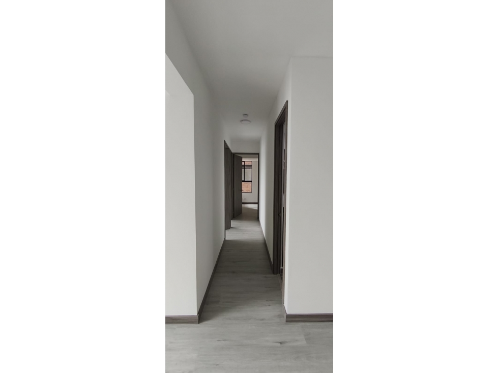 SE ARRIENDA APARTAMENTO EN EL POBLADO — foto 4