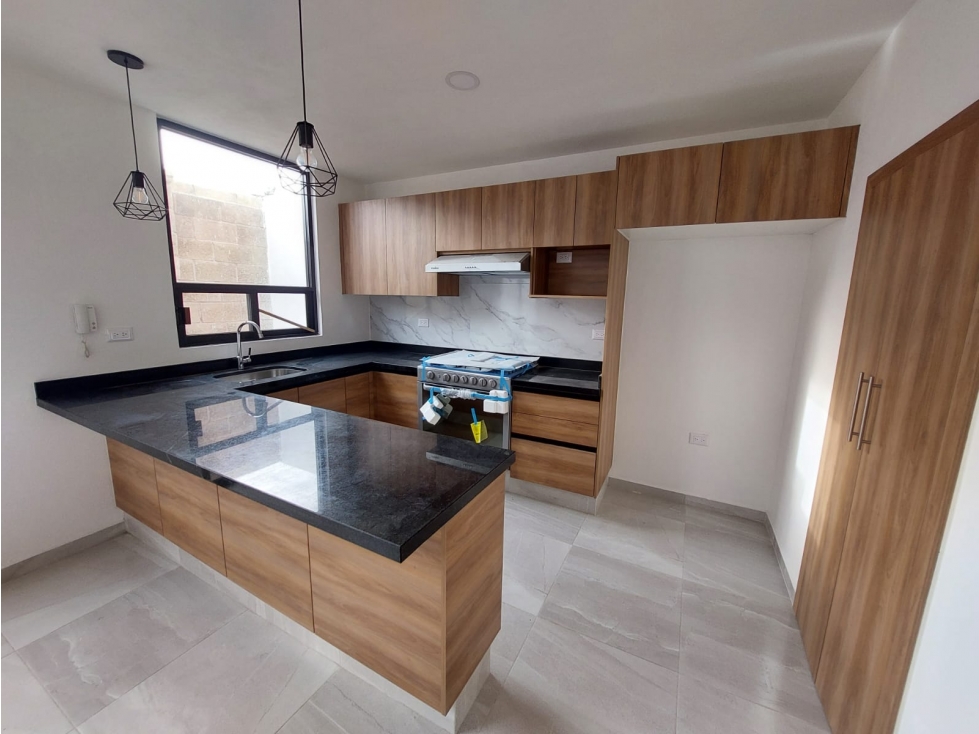 Casa En Venta Dentro De Fraccionamiento En Cuautlancingo - 4