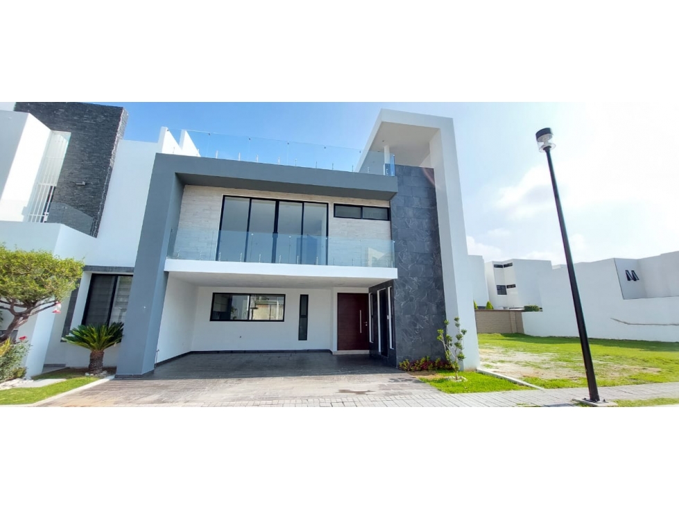 Casa En Venta En Lomas de Angelopolis 3, Colima