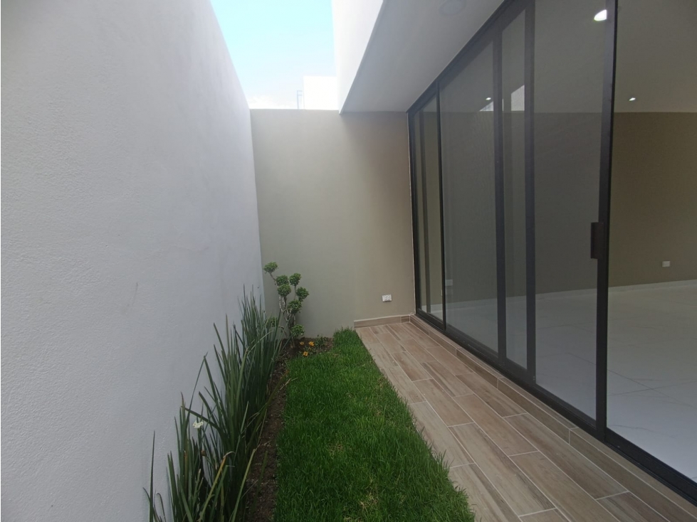 Casa en Venta Fracc Monterreal, Zona Cholula Huejotzingo — foto 2