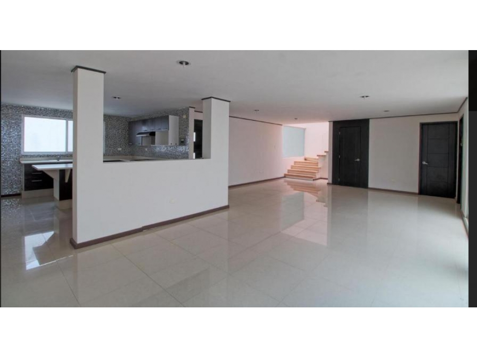 Casa En Venta Dentro De Fraccionamiento En Camino Real - 4